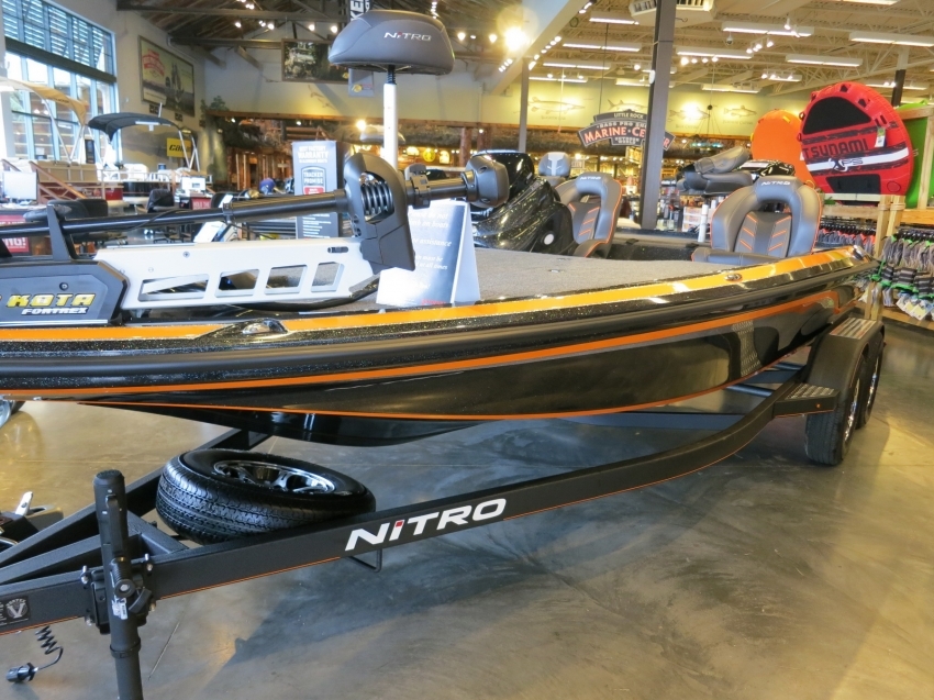 Boat Nitro Z19 - автомобили из Америки